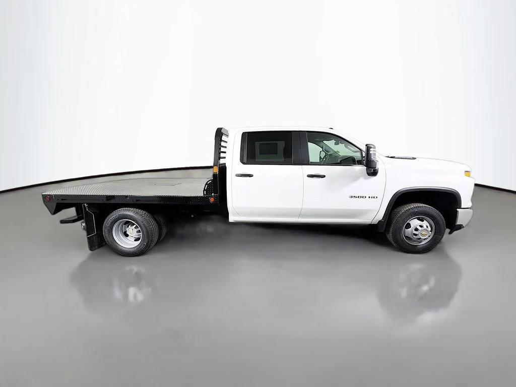 New 2026 Summit White Chevrolet Work Truck image 4