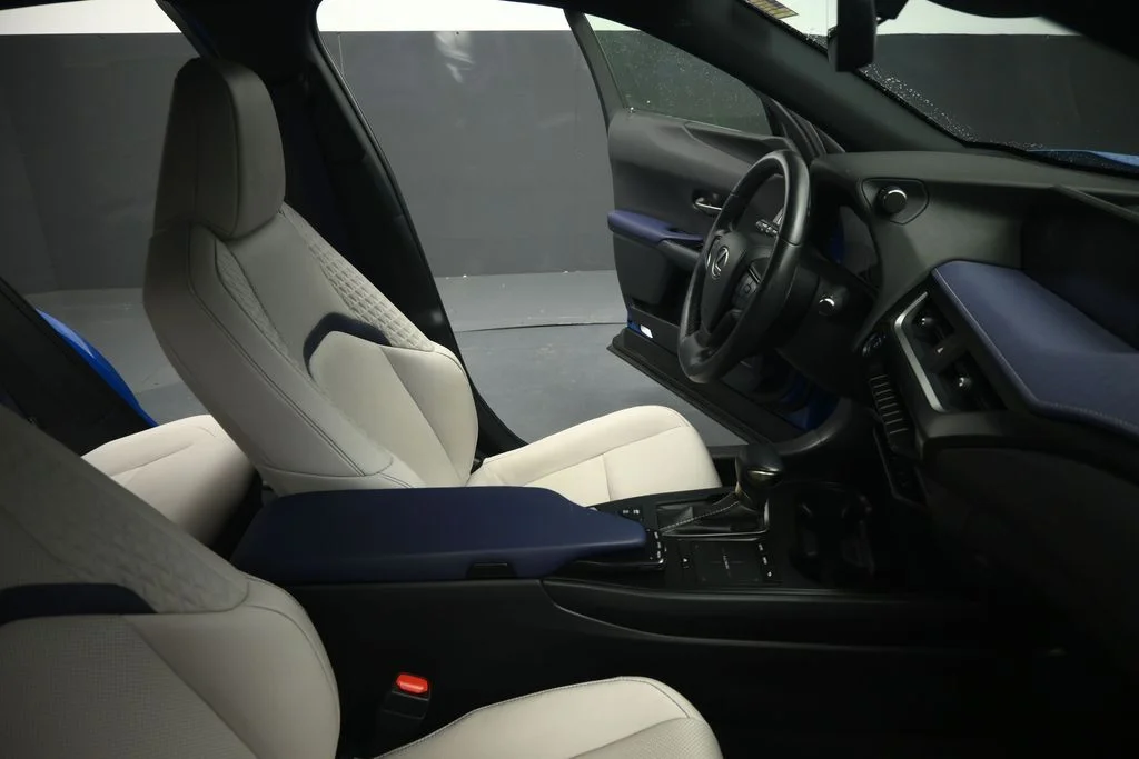 Used 2021 Blue Lexus 250h Base image 65