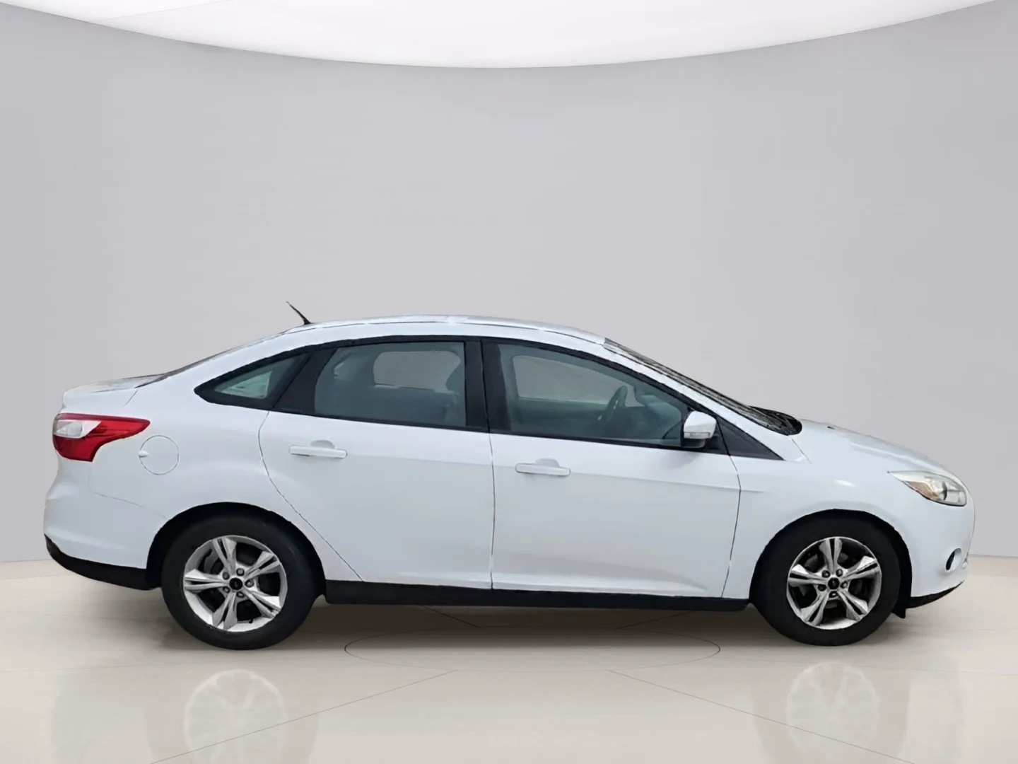 Used 2014 White Ford SE image 8