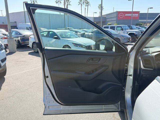 Used 2024 Silver Nissan S image 12