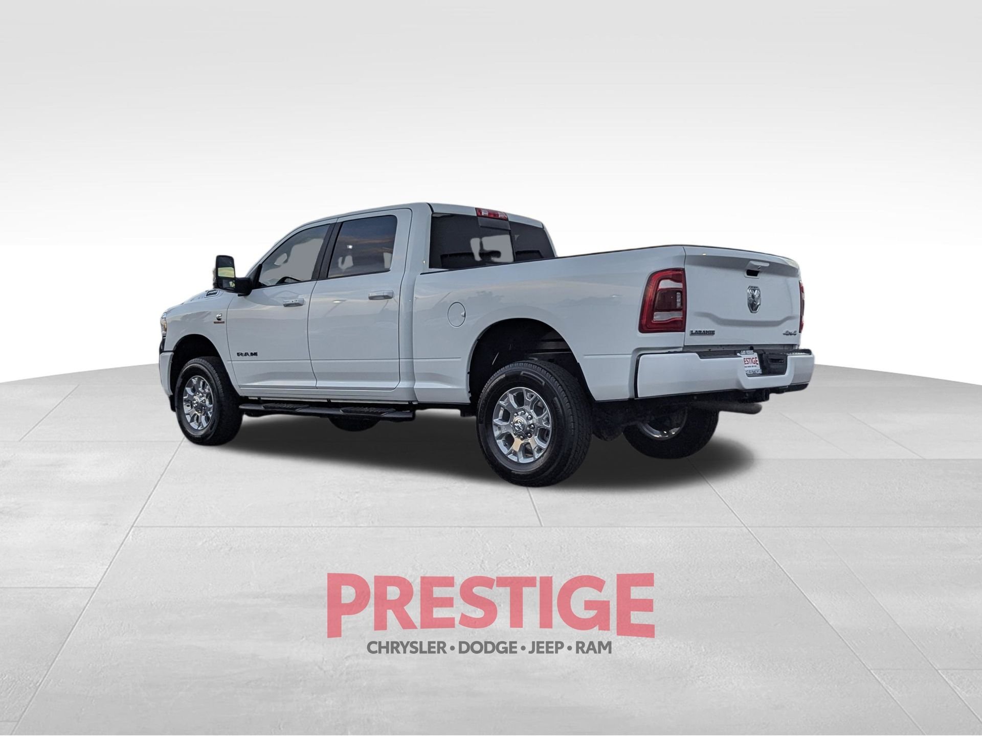 Used 2024 White Ram Laramie image 14