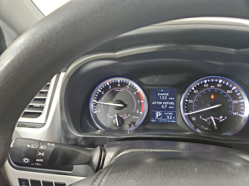 Used 2014 White Toyota LE image 16