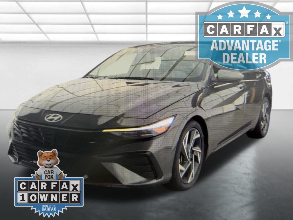 Used 2025 Gray Hyundai SEL Convenience image 5