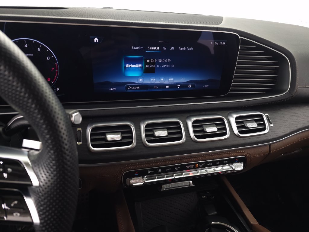 Used 2024  Mercedes-Benz GLS 580 image 27