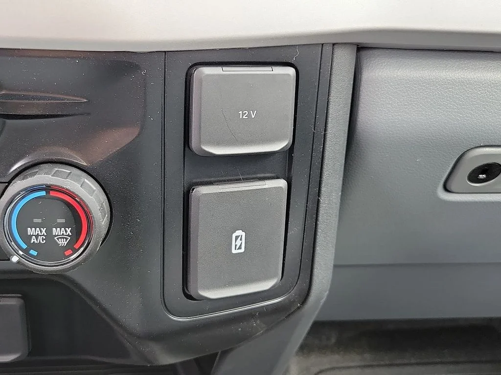 New 2026 Oxford White Ford F-350® XL image 15