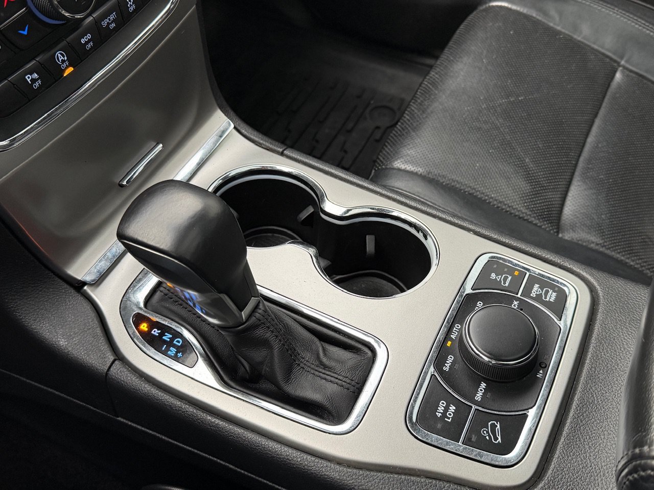 2018 Jeep Grand Cherokee Overland - Photo 28