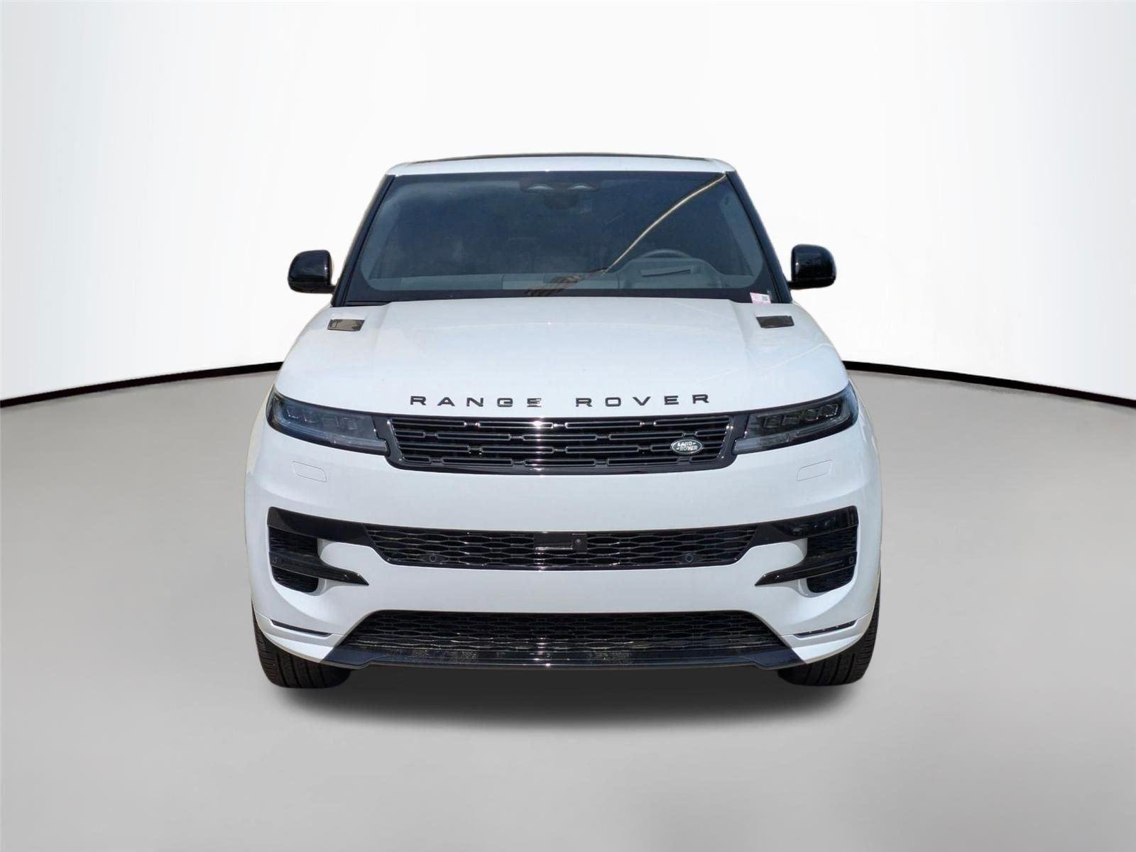 Used 2026 Fuji White Land Rover Dynamic SE image 2