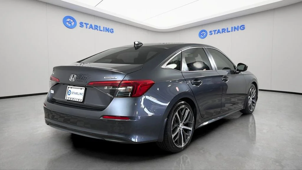 Used 2022 Gray Honda Touring image 8
