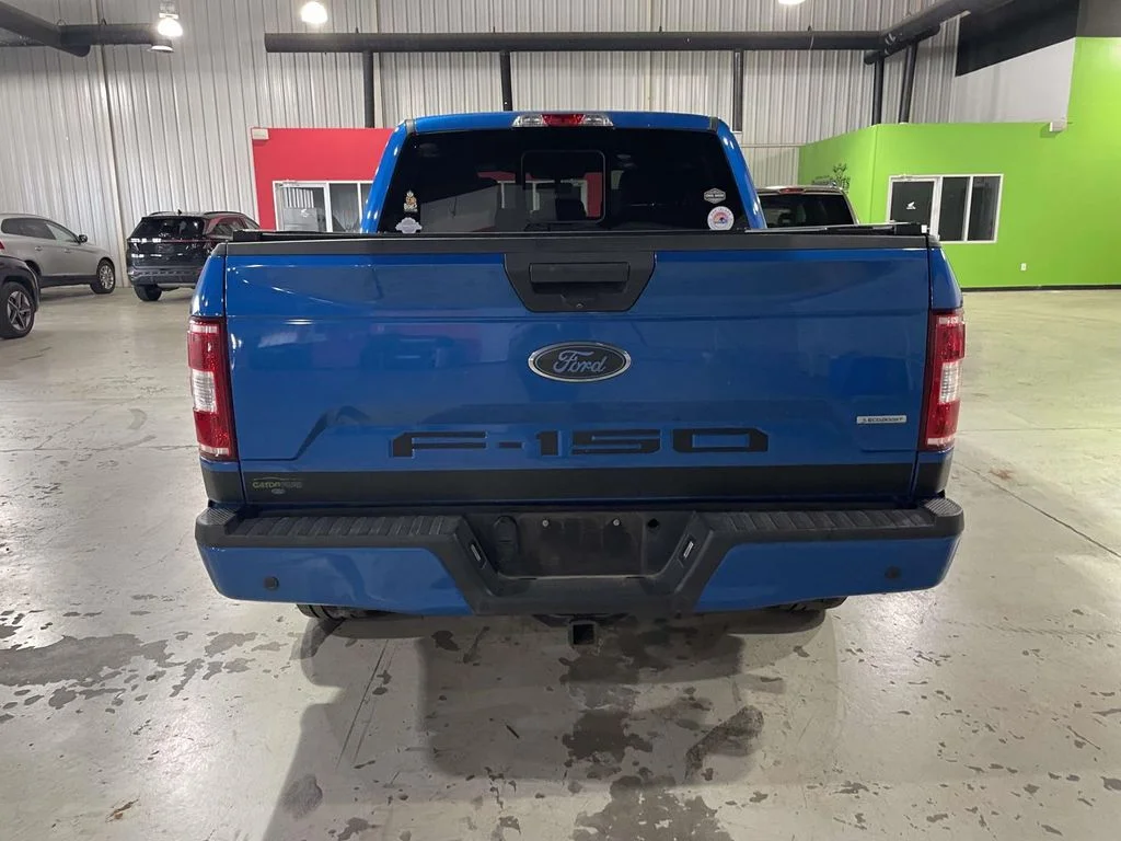 Used 2020 Blue Ford XLT image 5