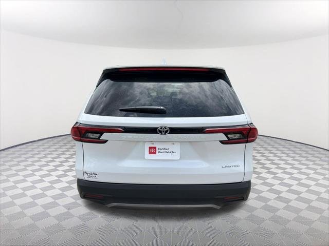 Certified Used 2025 WIND CHILL PEARL Toyota Limited image 17