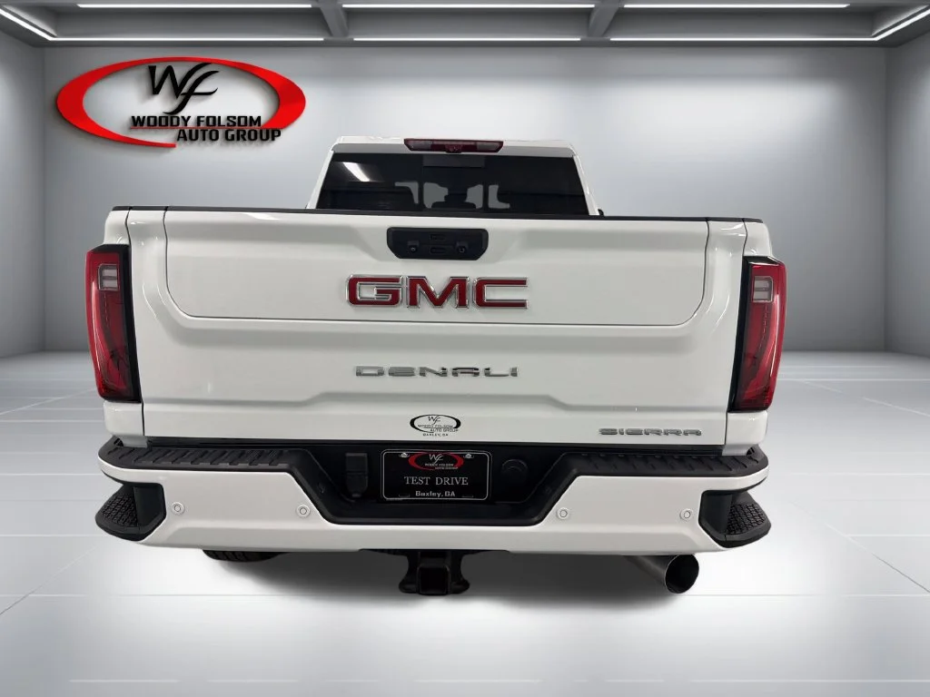 Used 2025 Summit White GMC Denali image 7