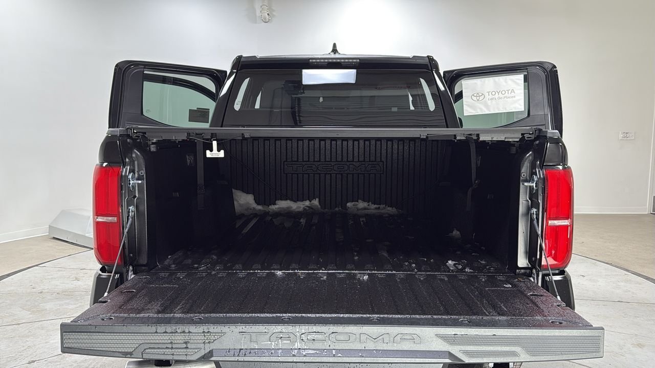 2026 Toyota Tacoma SR5 - Photo 16
