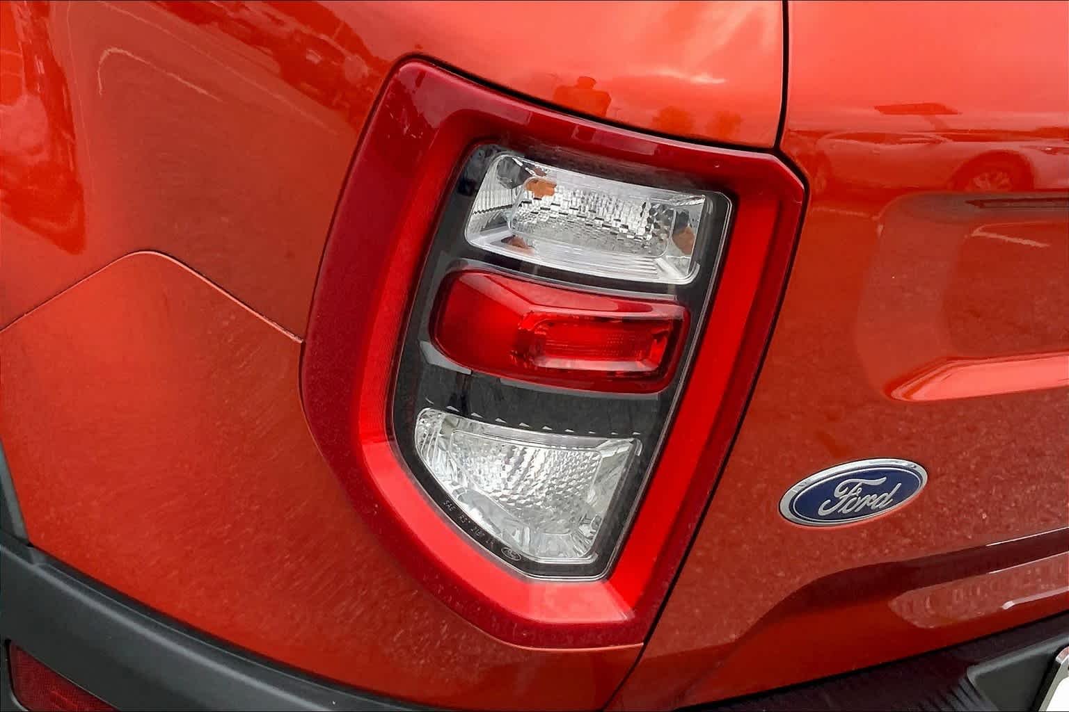 Used 2022 Hot Pepper Red Tinted Clearcoat Ford Big Bend image 27