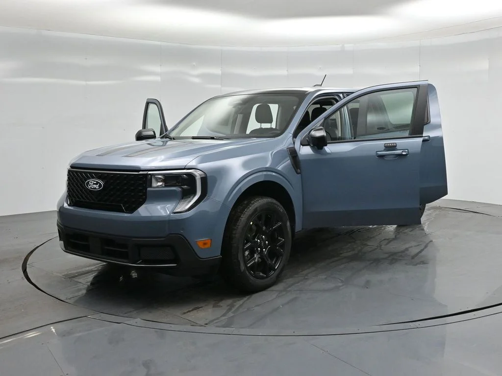 New 2026 Azure Gray Metallic Tri-Coat Ford Lariat image 30