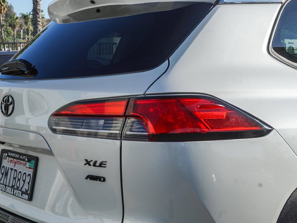 Used 2024 Beige Toyota XLE image 7