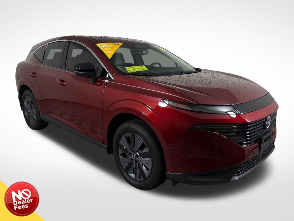 Used 2025 Red Nissan SL image 1