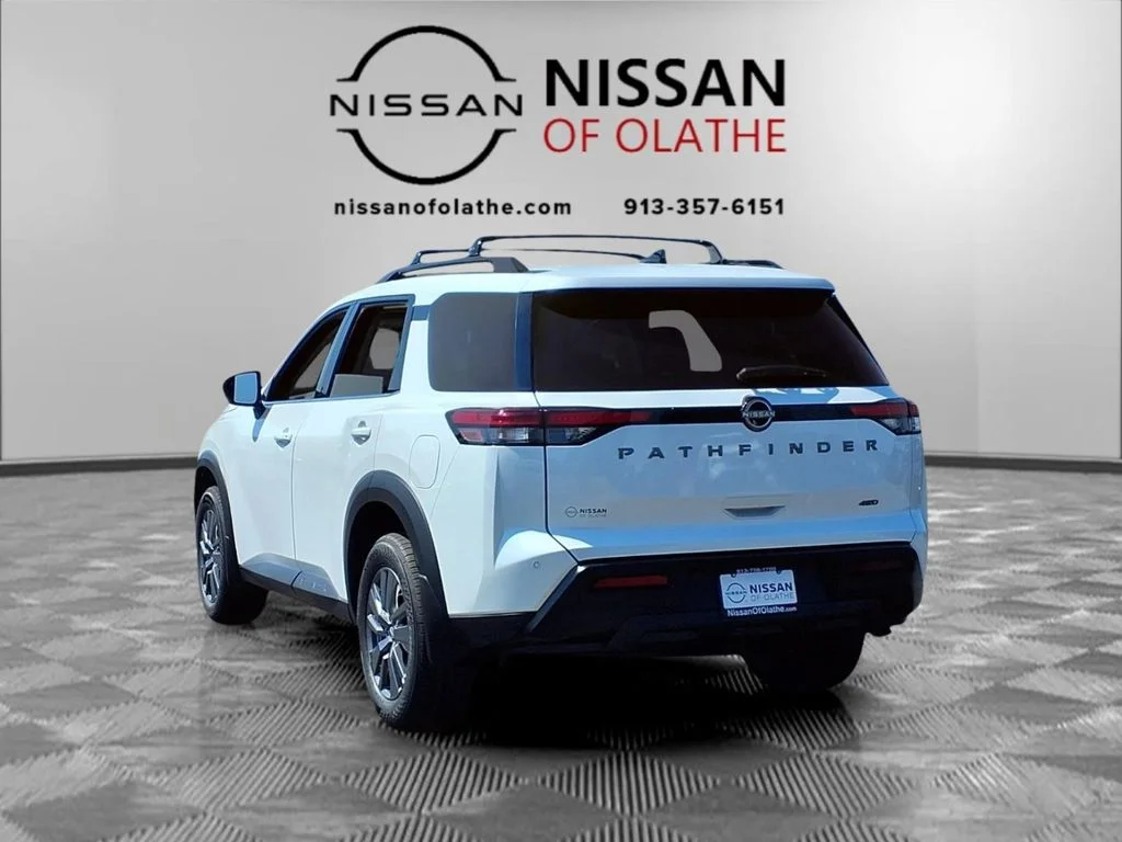 New 2026 Everest White Pearl TriCoat Nissan SV image 3