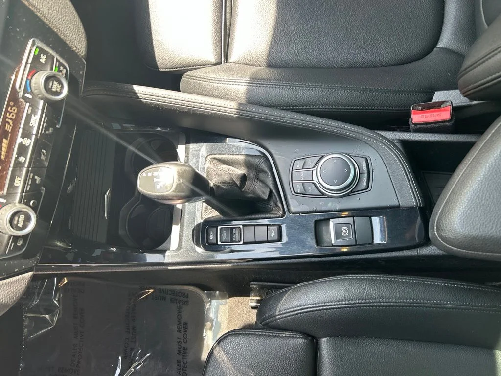 Used 2018 Blue BMW xDrive28i image 17
