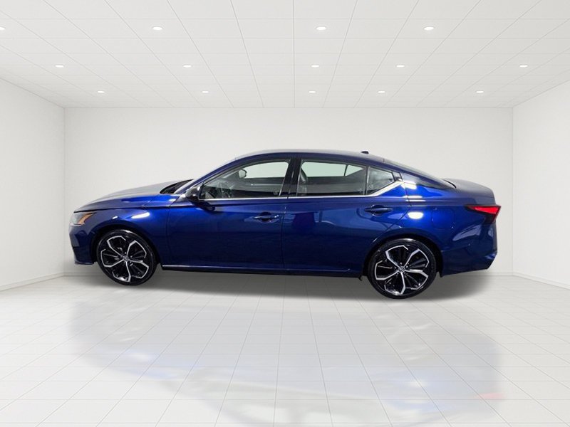Used 2024 Blue Nissan 2.5 SR image 5