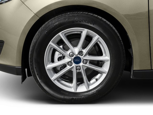 Used 2017 Oxford White Ford SE image 12