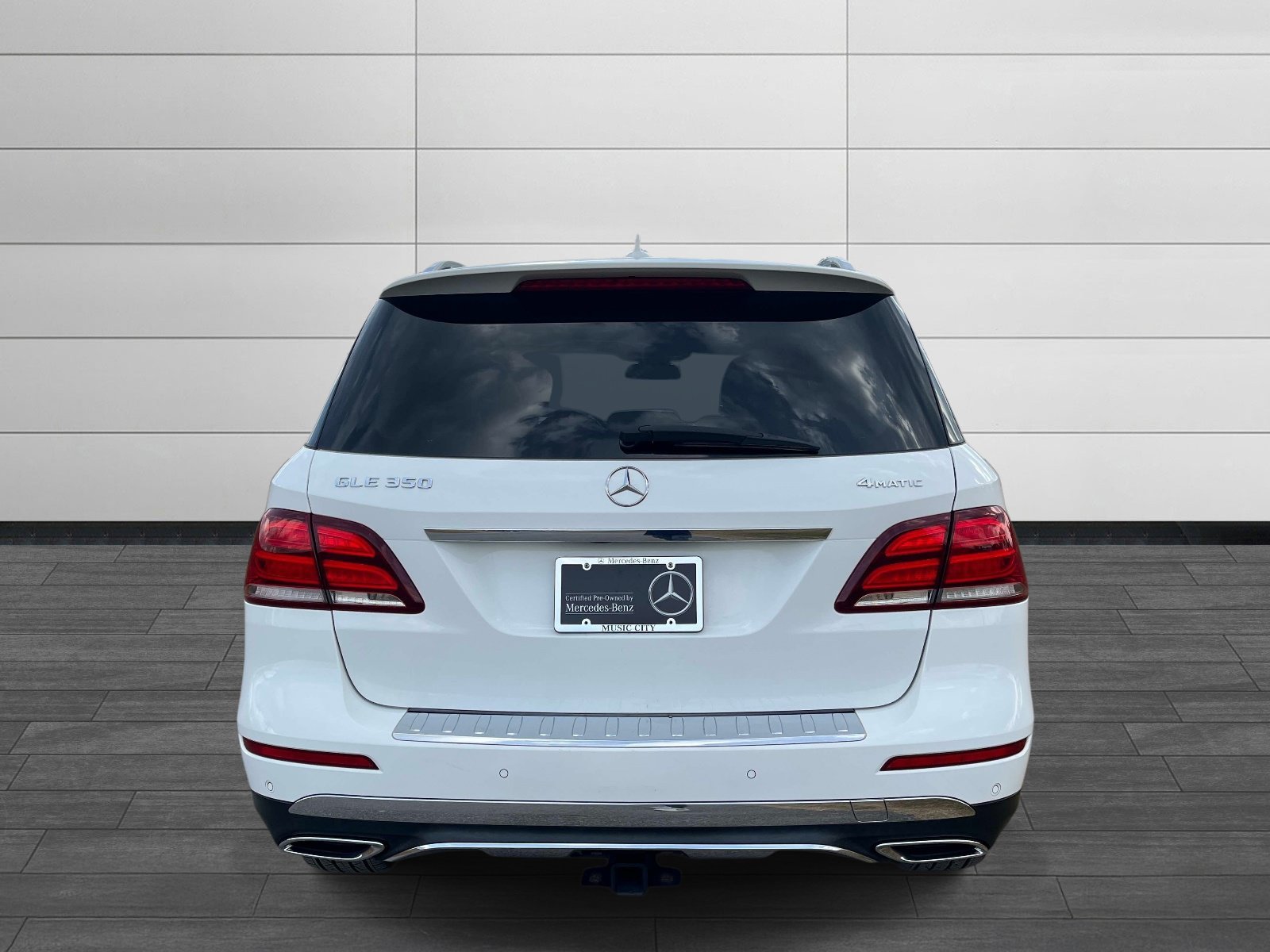 Used 2018 Polar White Mercedes-Benz GLE 350 image 4