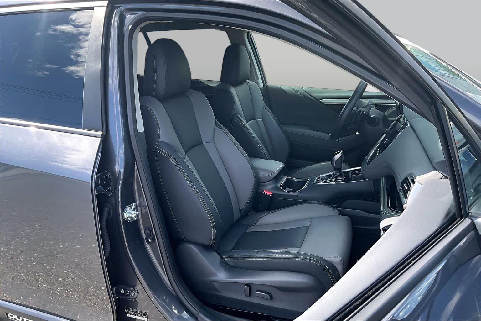 Used 2025 Magnetite Gray Metallic Subaru Onyx Edition XT image 9