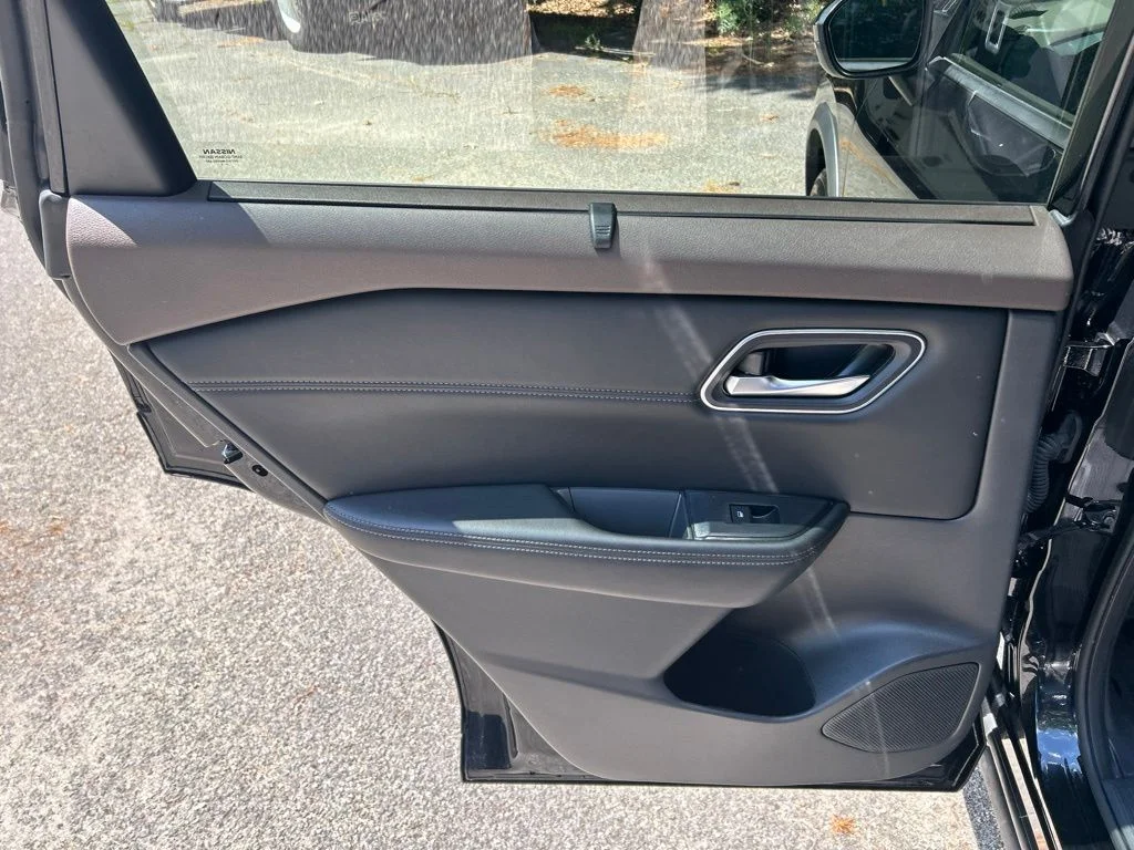 Used 2021 Black Nissan SV image 25