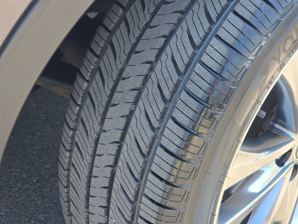 Used 2018 Magnetic Gray Metallic Toyota Limited image 18