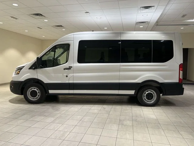 2025 Ford Transit Passenger Van XL - Photo 31
