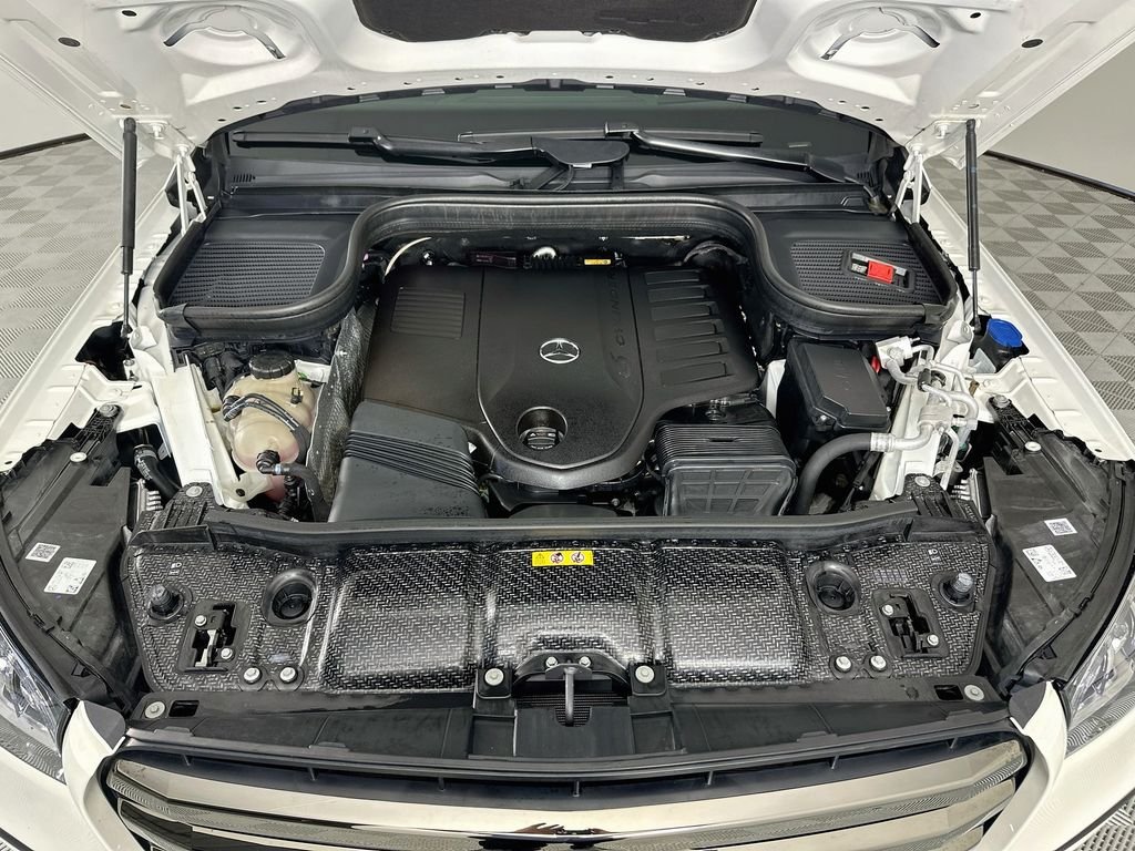 Certified Used 2024  Mercedes-Benz GLS 450 image 32