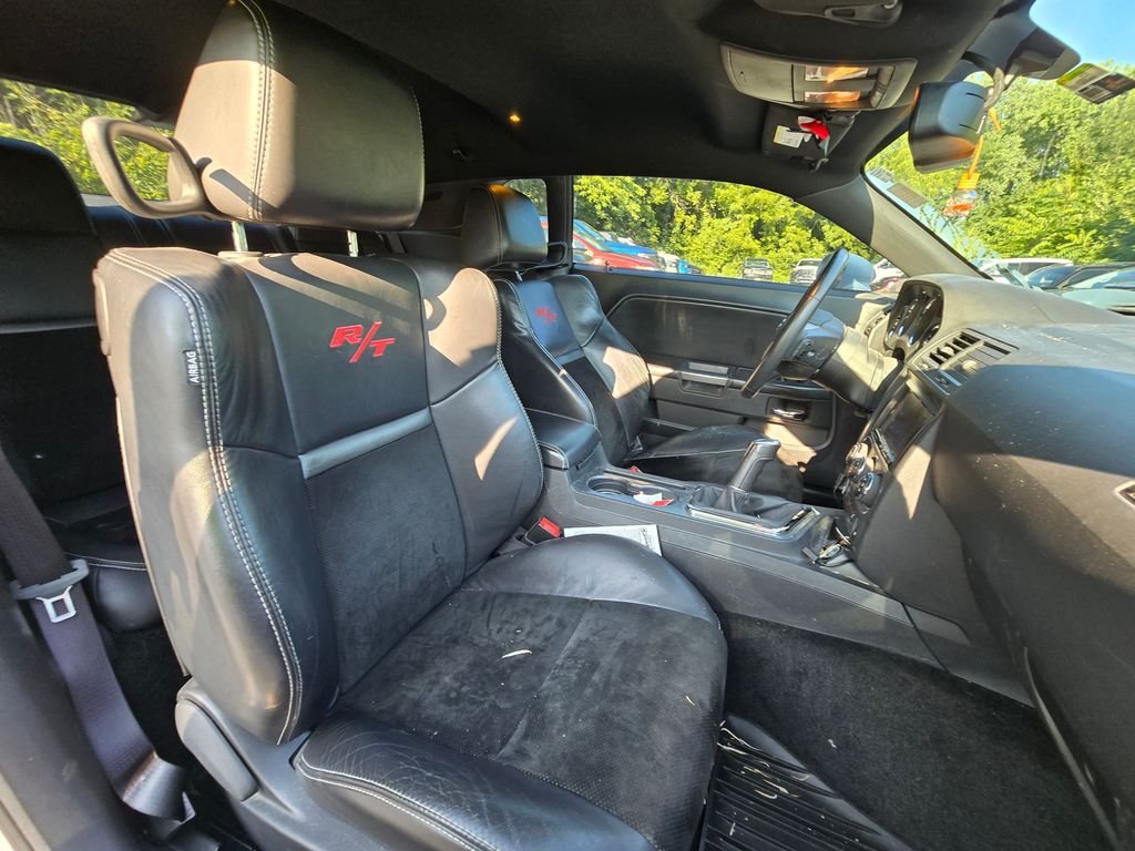 Used 2014 White Dodge R/T image 16