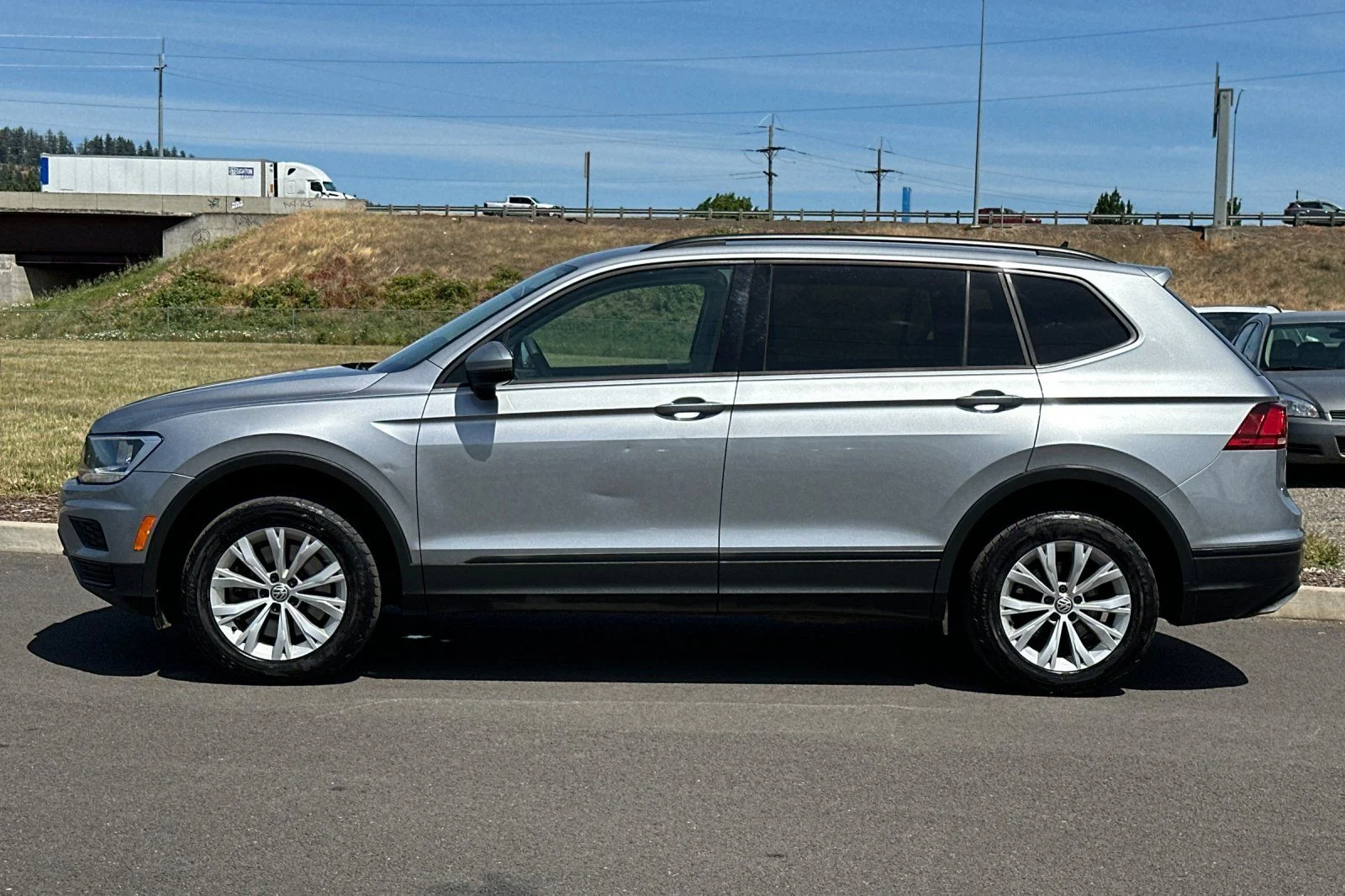 Used 2020 Silver Volkswagen 2.0T S image 6
