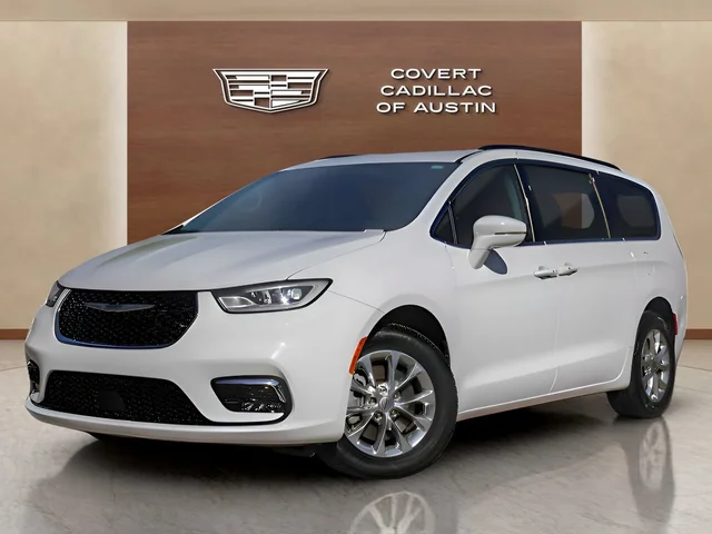 Pre-Owned 2022 Chrysler Pacifica Touring L