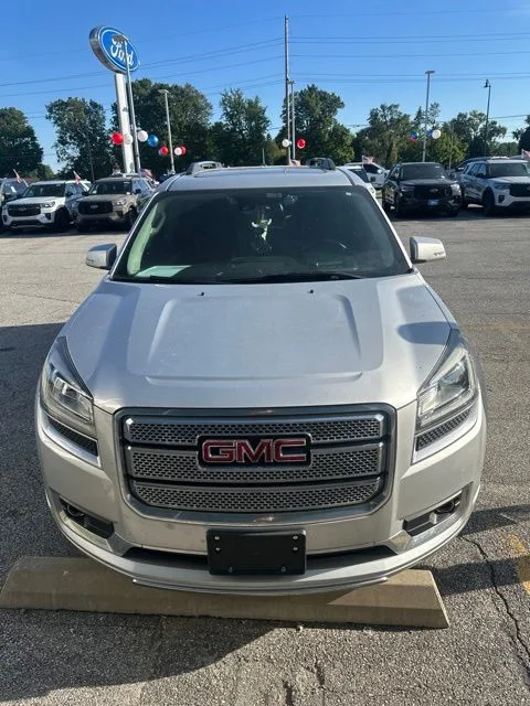 Used 2016 Silver GMC Denali image 3