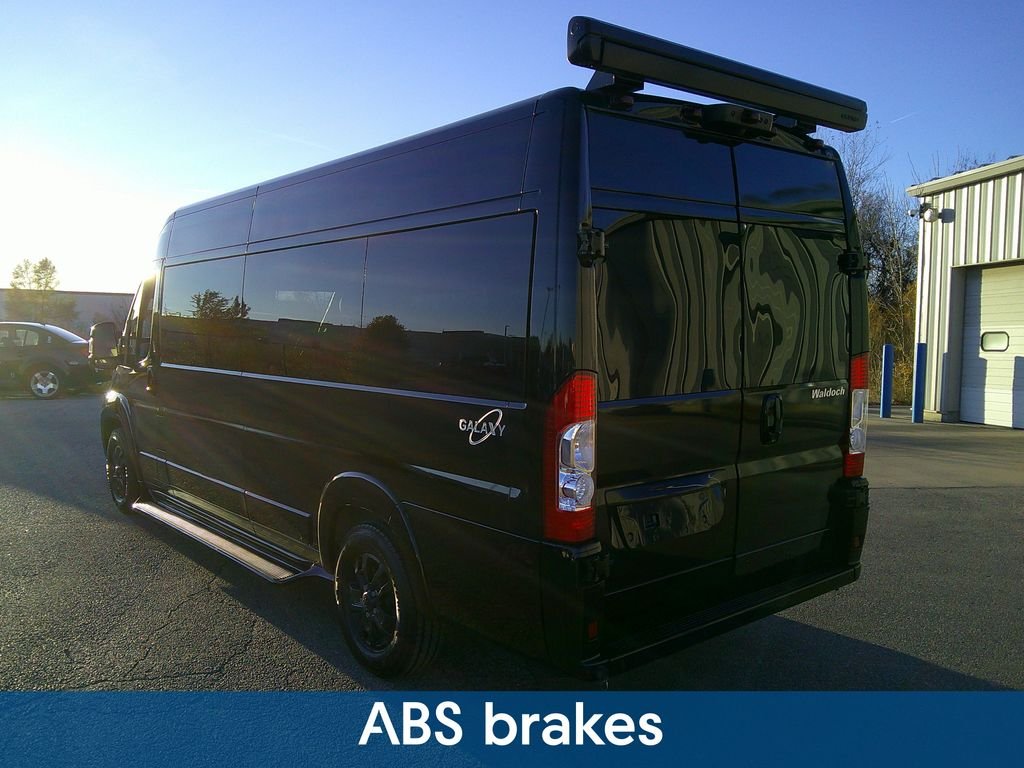 Used 2024 Black RAM High Roof image 8