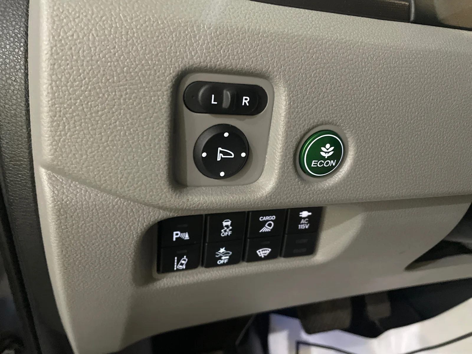Used 2023 Pacific Pewter Metallic Honda RTL-E image 12