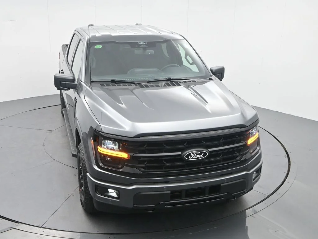 New 2026 Carbonized Gray Metallic Ford XLT image 24