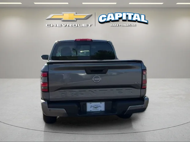 Used 2024 Gray Nissan SV image 4