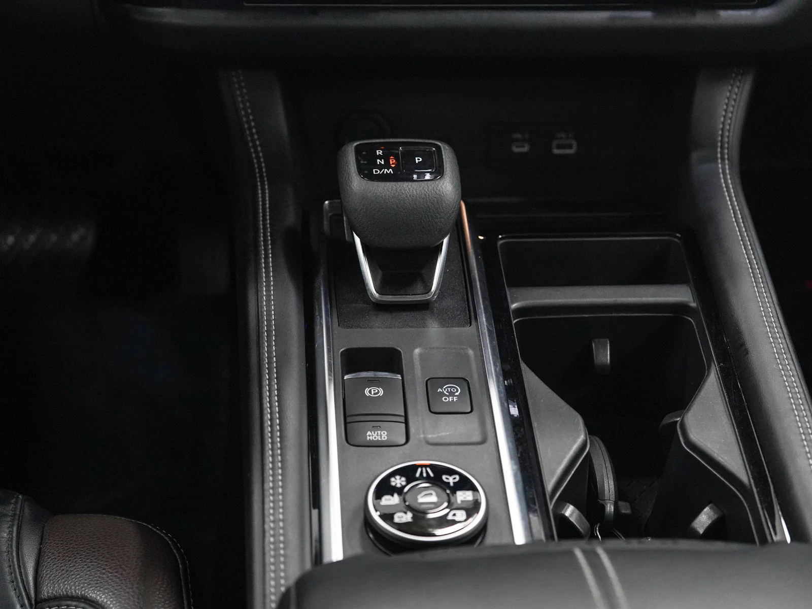 Used 2022 Deep Ocean Blue Pearl Nissan Platinum image 20