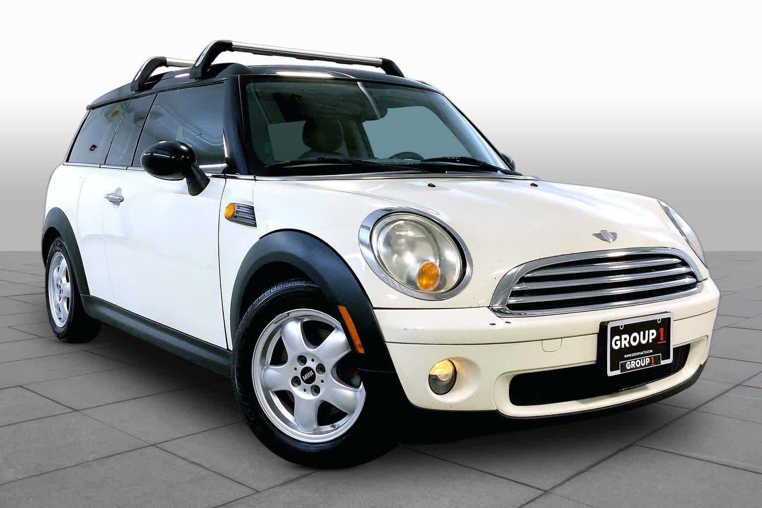Used 2008 MINI Cooper Base with VIN WMWML33508TP97133 for sale in Kansas City
