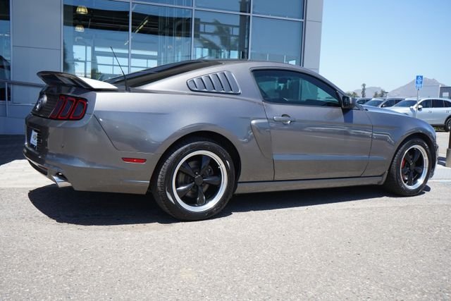 Used 2014 Gray Ford V6 image 10