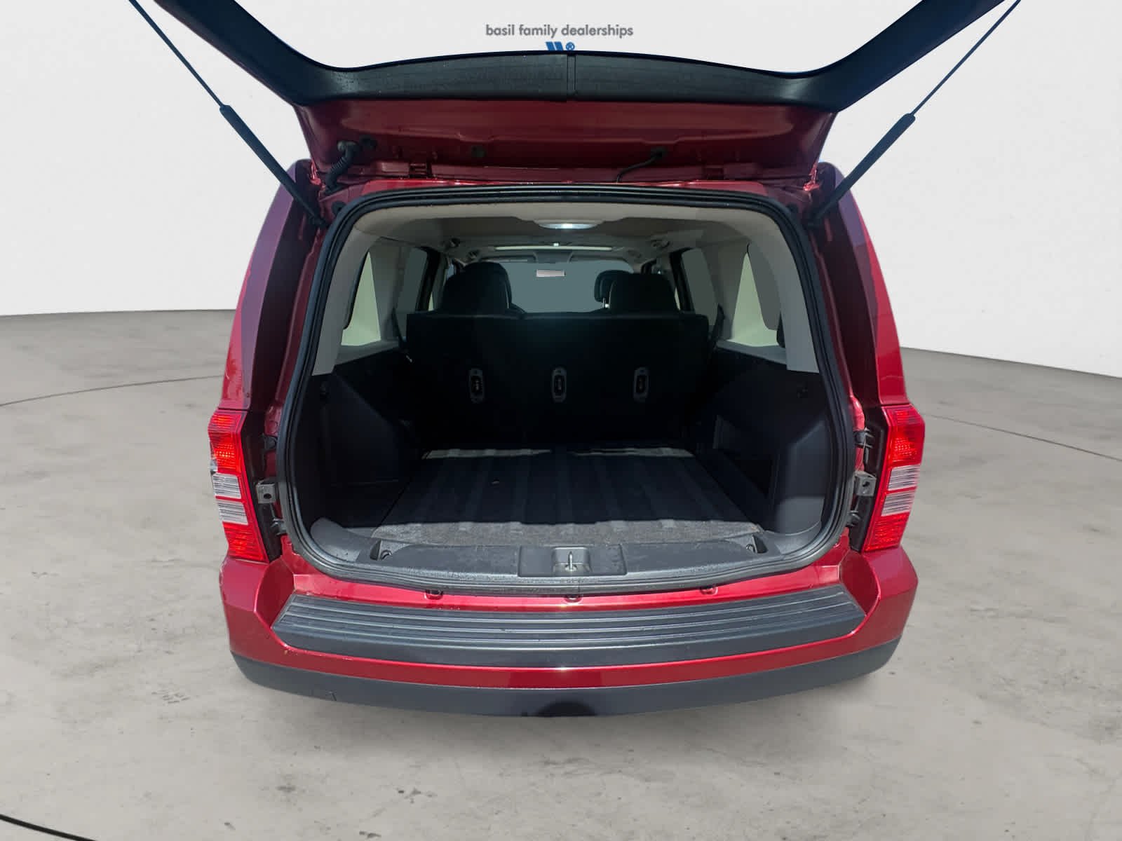 Used 2015 Deep Cherry Red Crystal Pearl Jeep High Altitude image 21