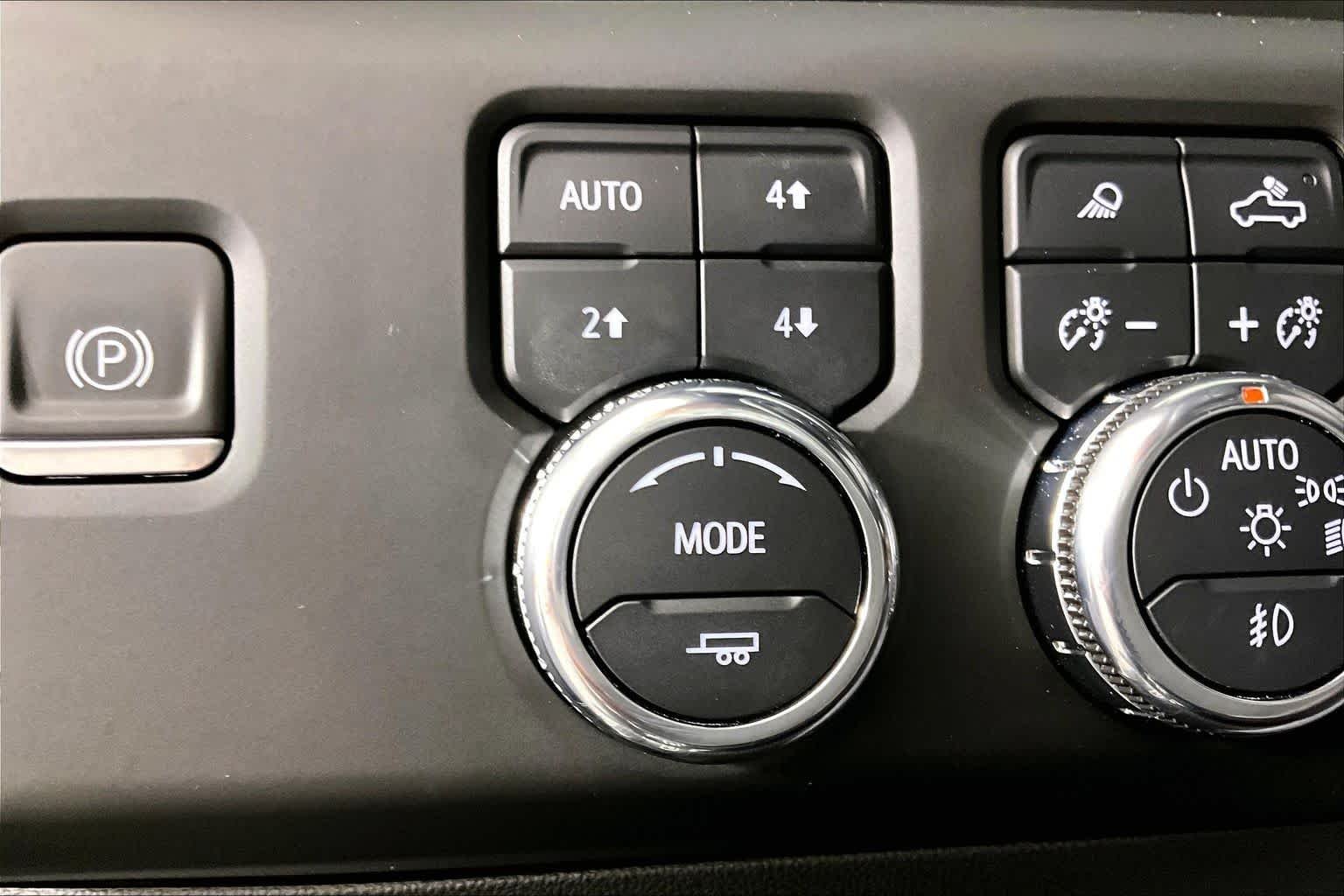 Used 2023 Onyx Black GMC Denali Ultimate image 35