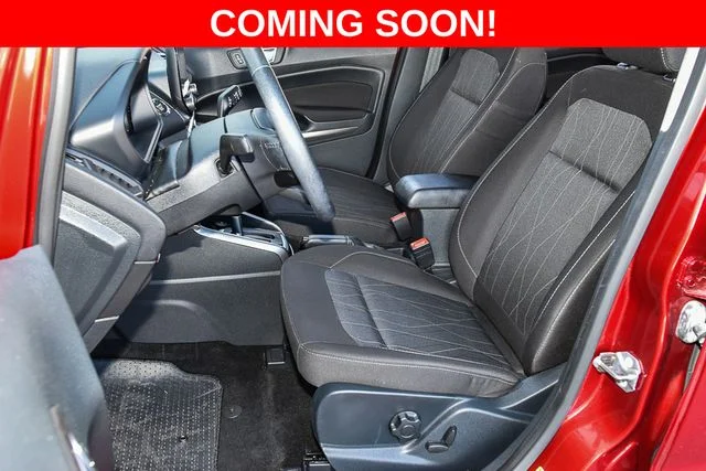 Used 2019 Red Ford SE image 18