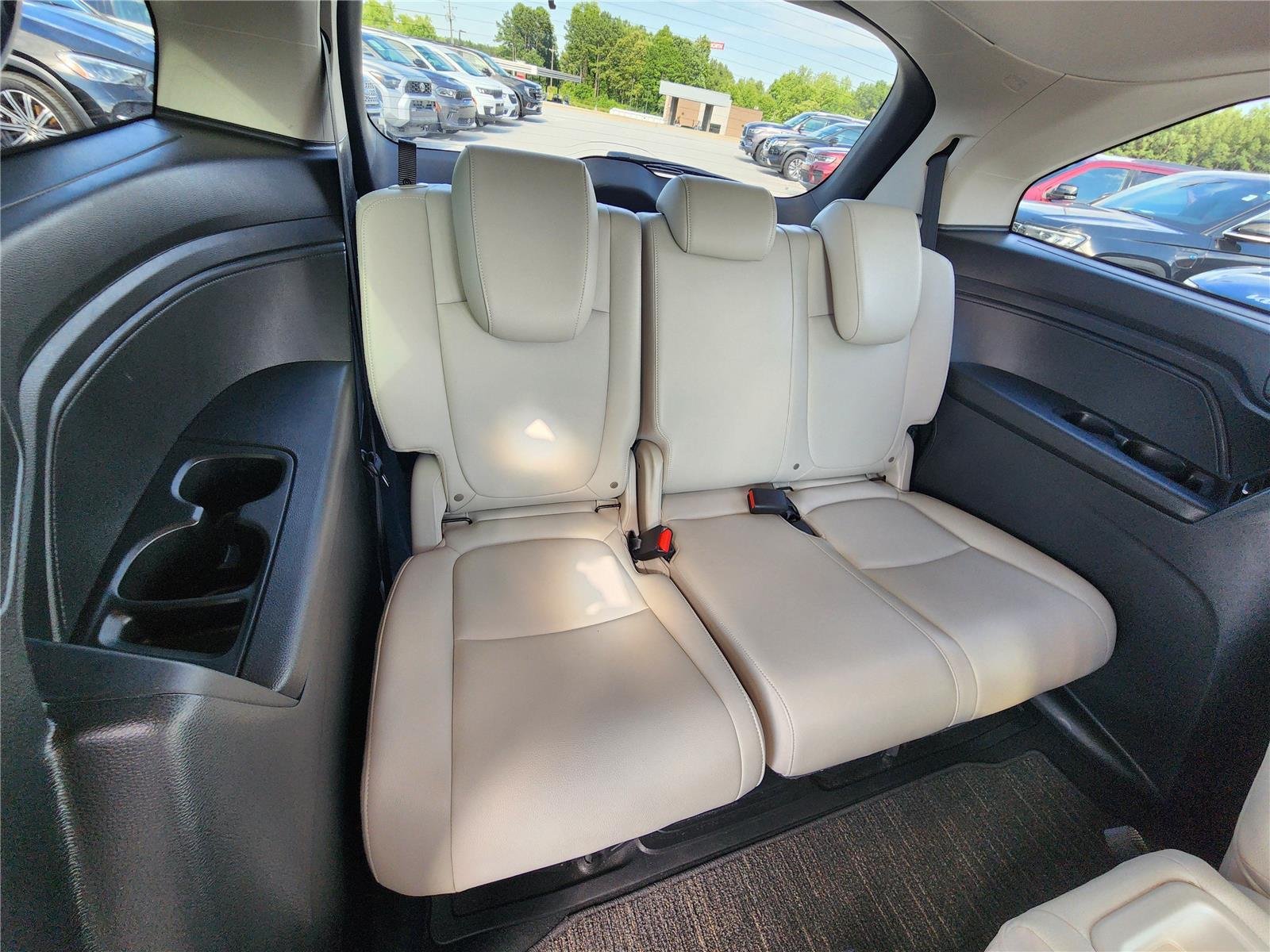 Used 2025 Crystal Black Pearl Honda EX-L image 9