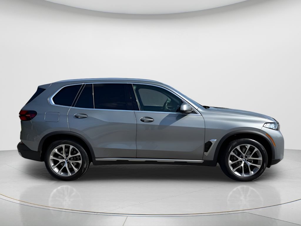 Certified Used 2024 Skyscraper Grey Metallic BMW sDrive40i image 4