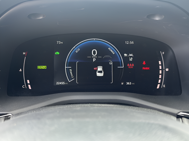 2025 Toyota Camry LE - Photo 25