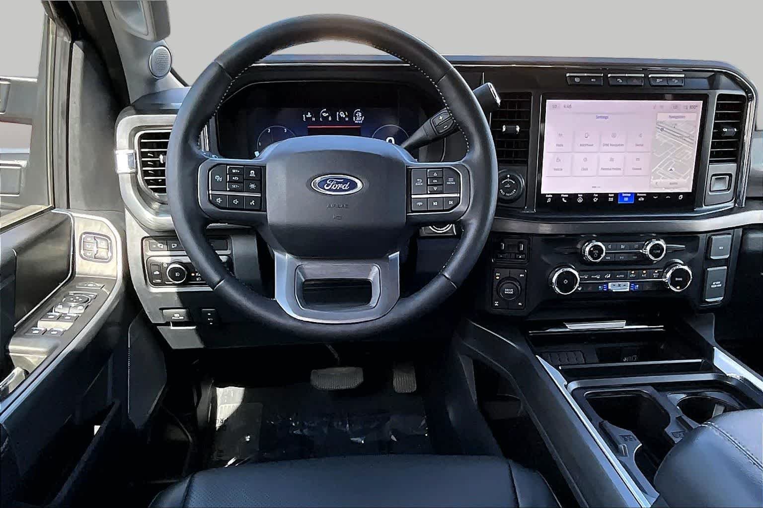 Used 2023 Iconic Silver Metallic Ford LARIAT image 5