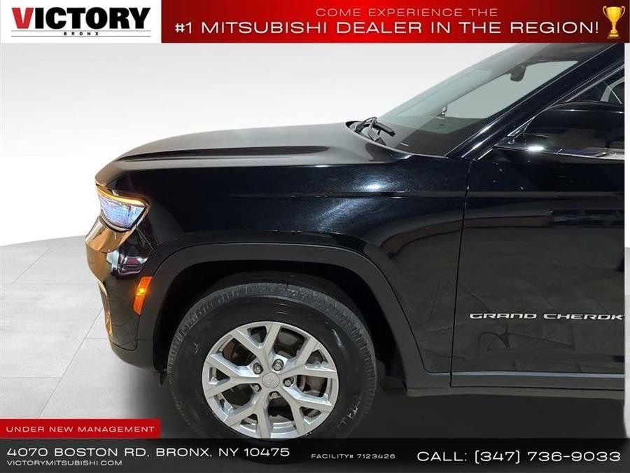 Used 2023 Black Jeep Limited image 9