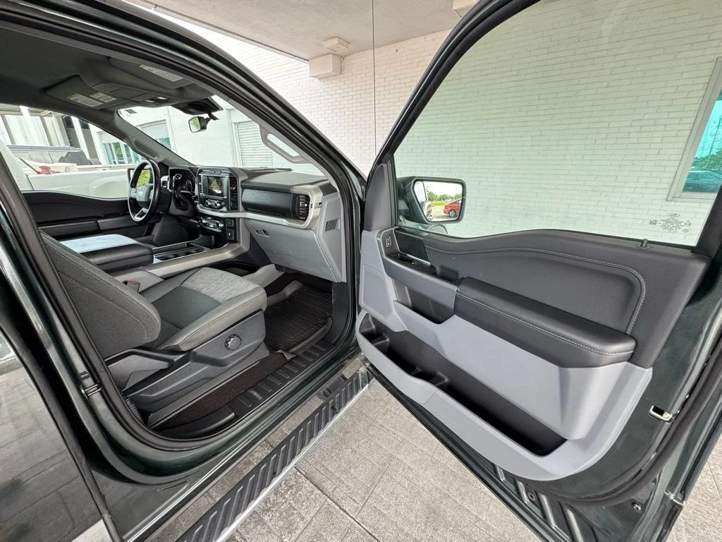 Used 2021 Gray Ford XLT image 15